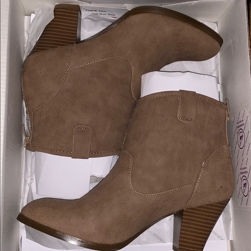 Style and Co. booties